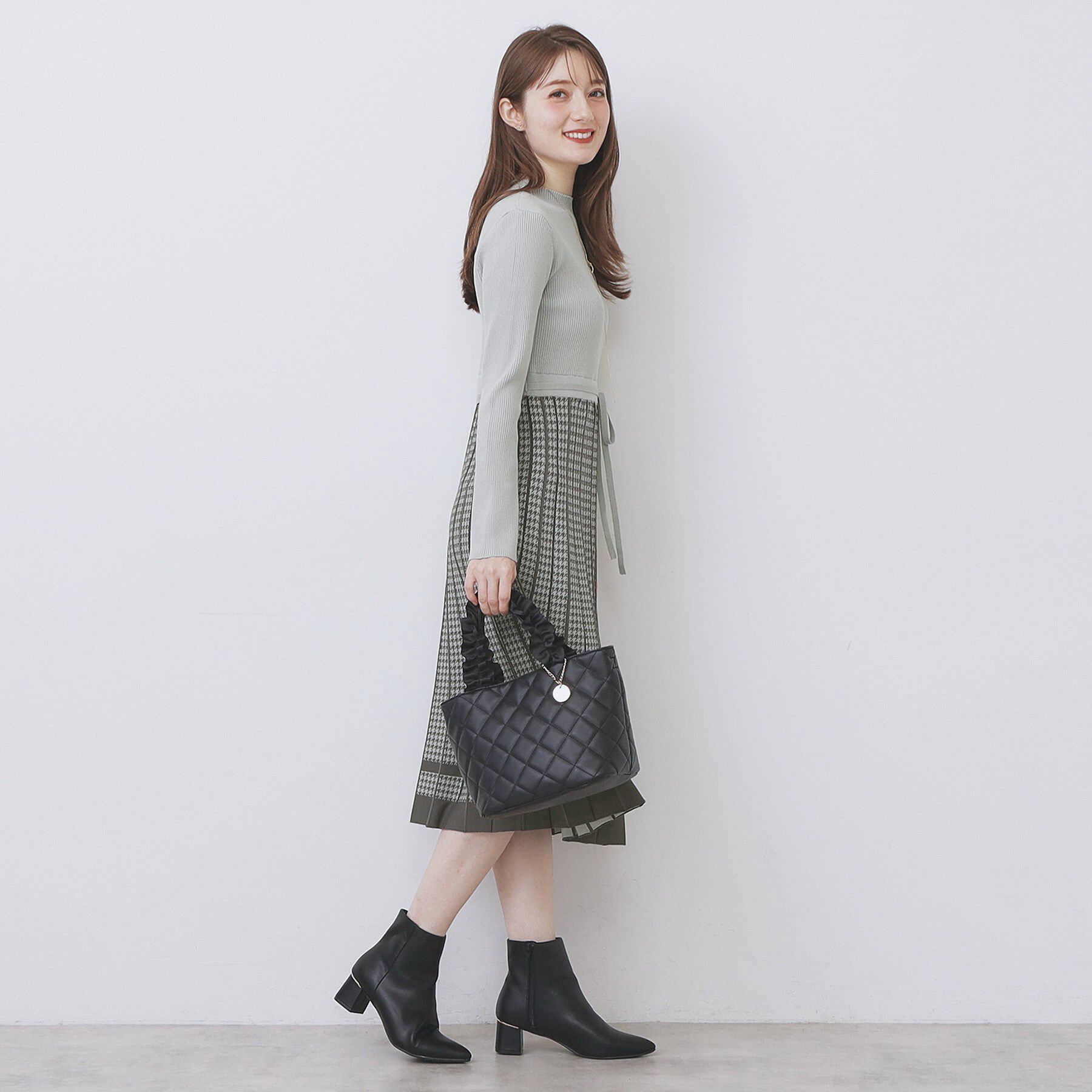 index「千鳥チェックバイカラーニットワンピース【洗濯機OK/抗ピル】」|ワンピース|