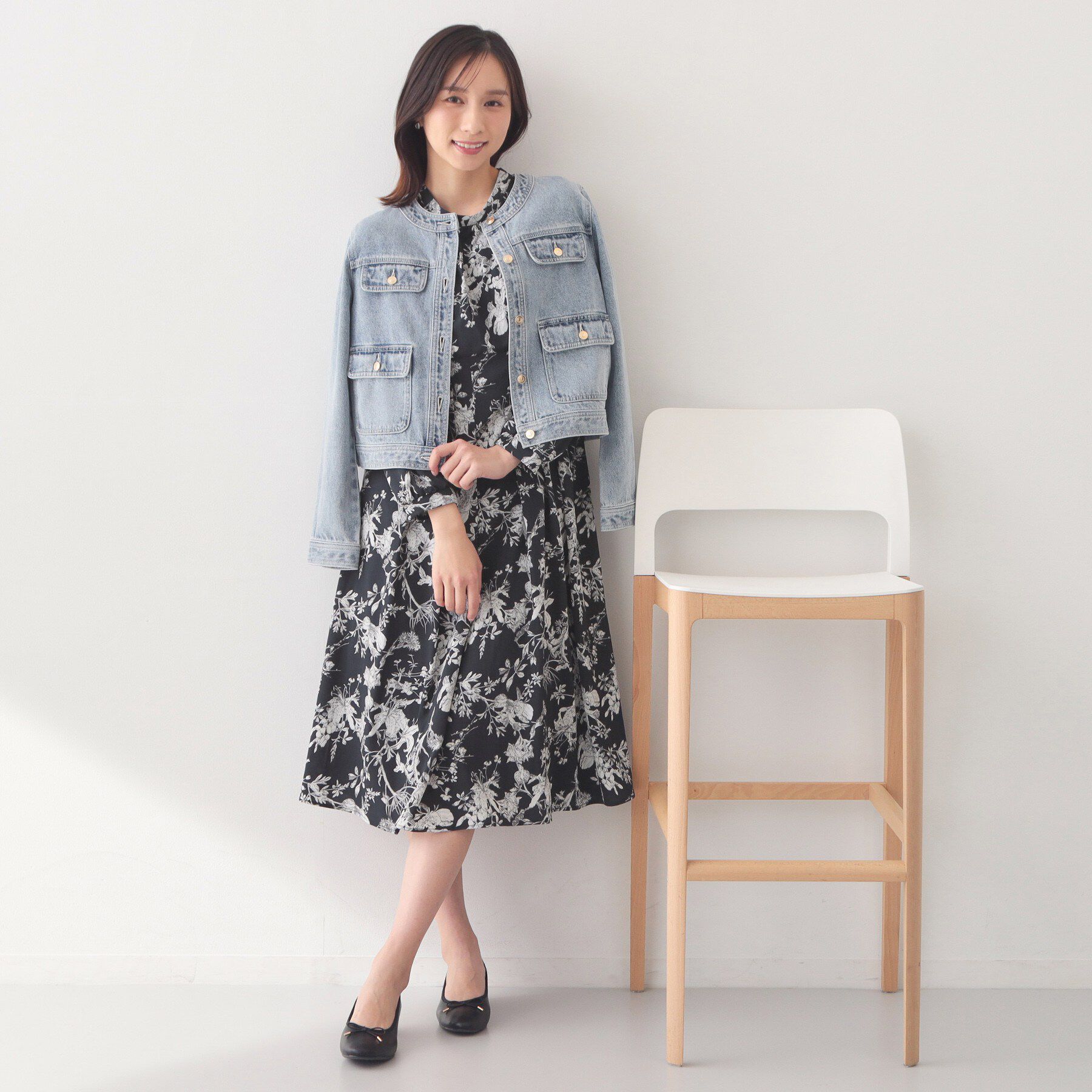 index「フラワーハイネックタックワンピース【洗濯機OK／イージーアイロン／防シワ】」|ワンピース|