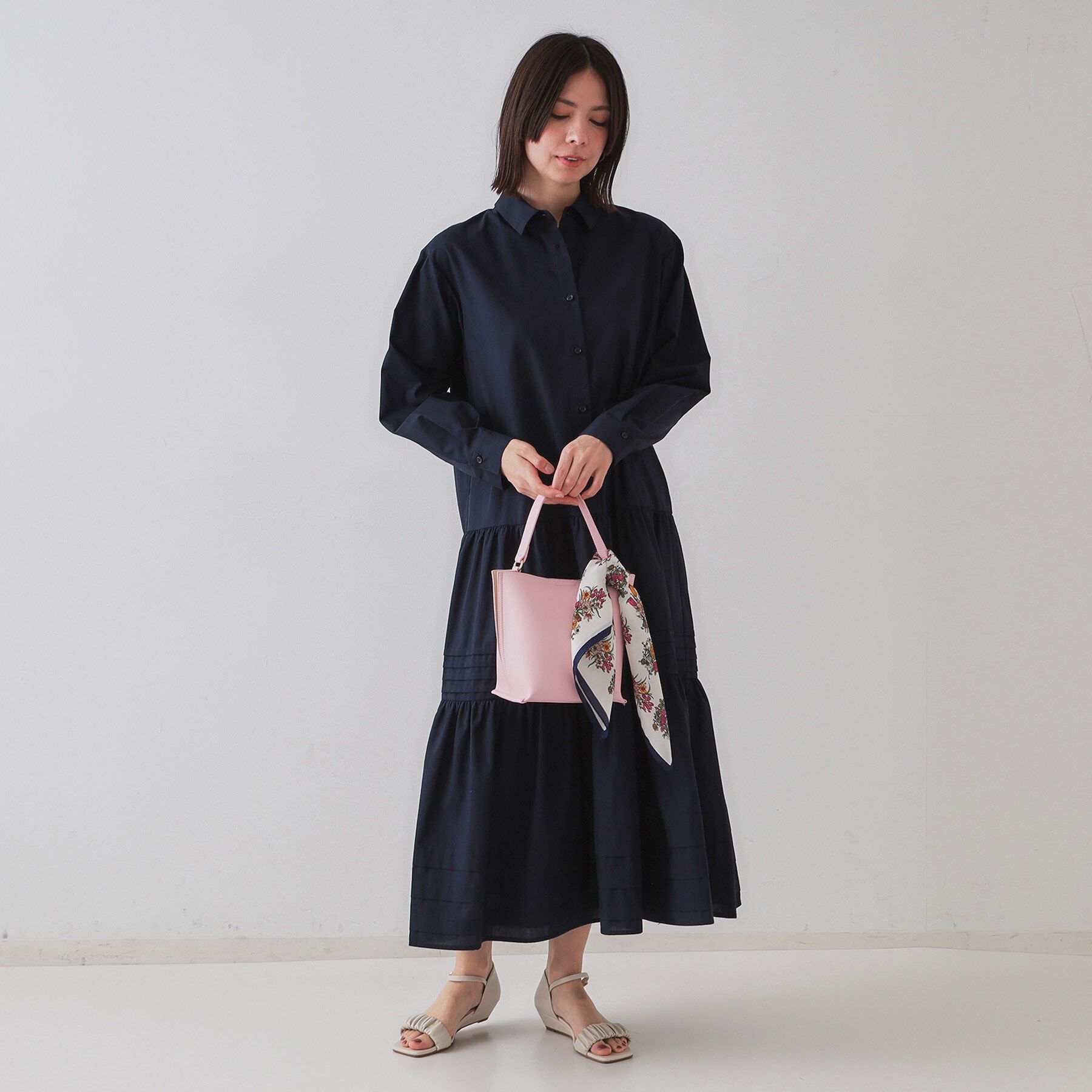 OPAQUE.CLIP「裾タックティアードシャツワンピース【洗濯機洗い可】」|ワンピース|