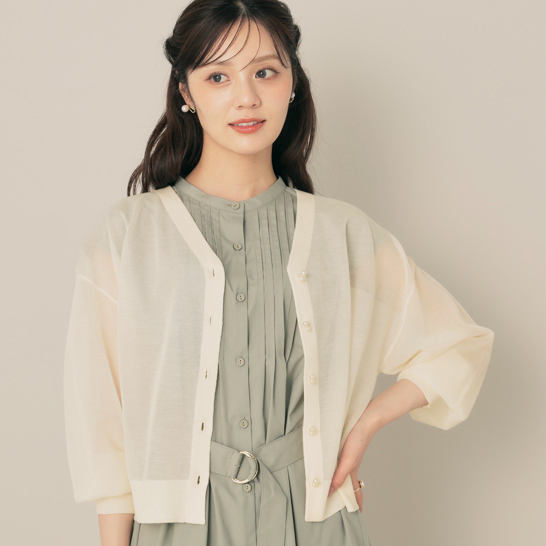 Couture broach「【秋カラー・オシャレな透け感】ダブルパール調シアーカーディガン」|カーディガン|
