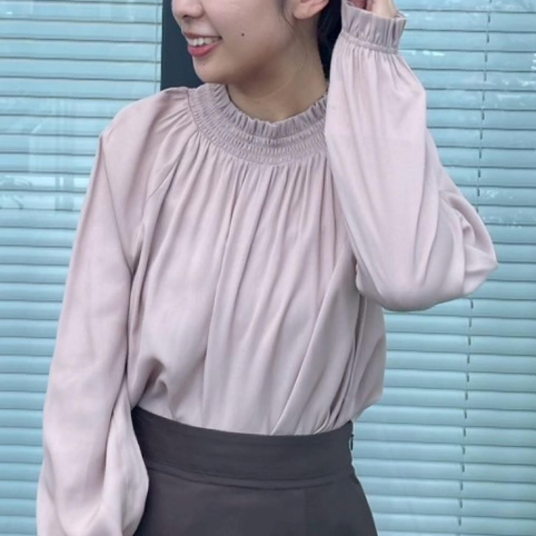 Couture broach「【きれいめ・通勤】RTピケ前後2WAYシャーリングブラウス」|シャツ・ブラウス|