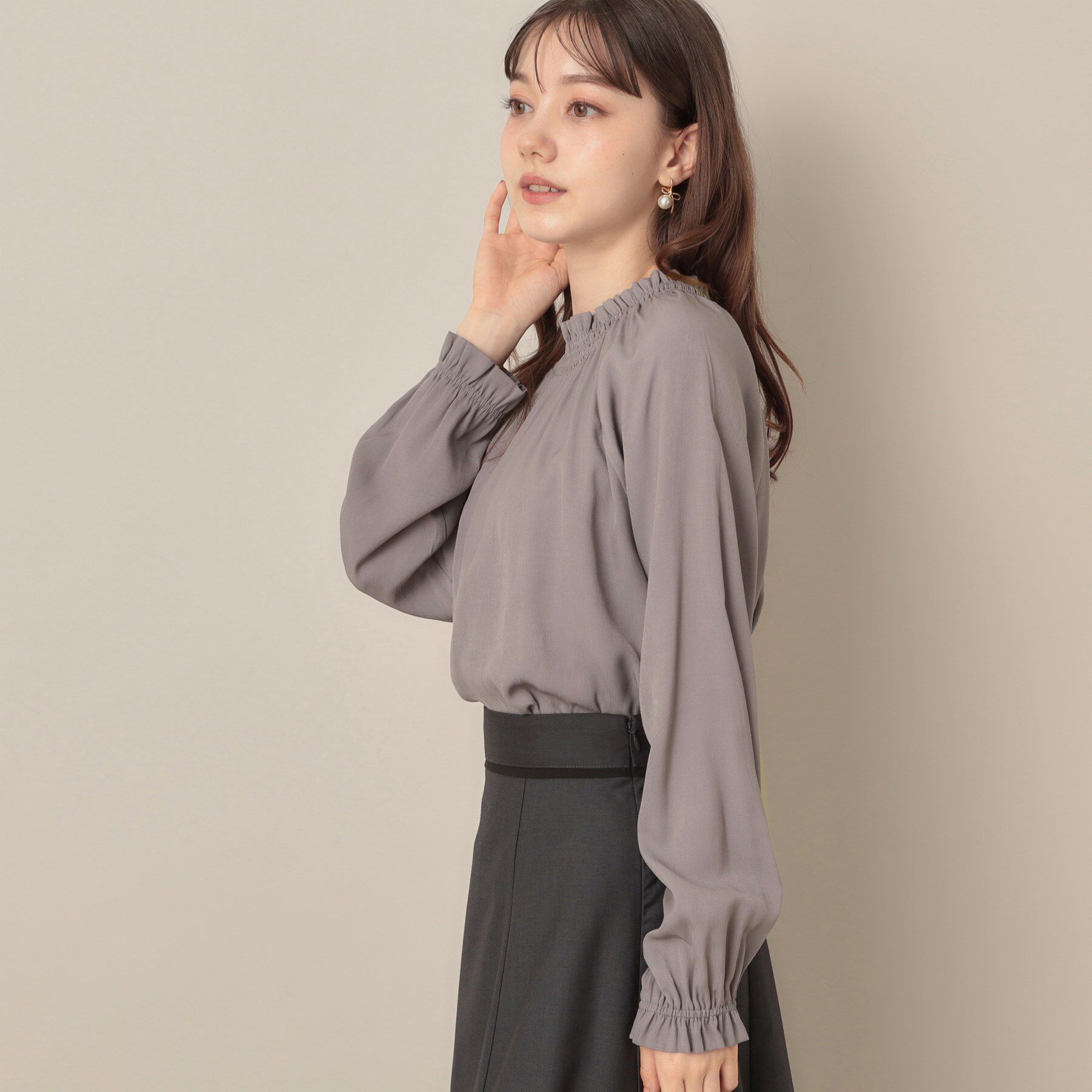 Couture broach「【きれいめ・通勤】RTピケ前後2WAYシャーリングブラウス」|シャツ・ブラウス|