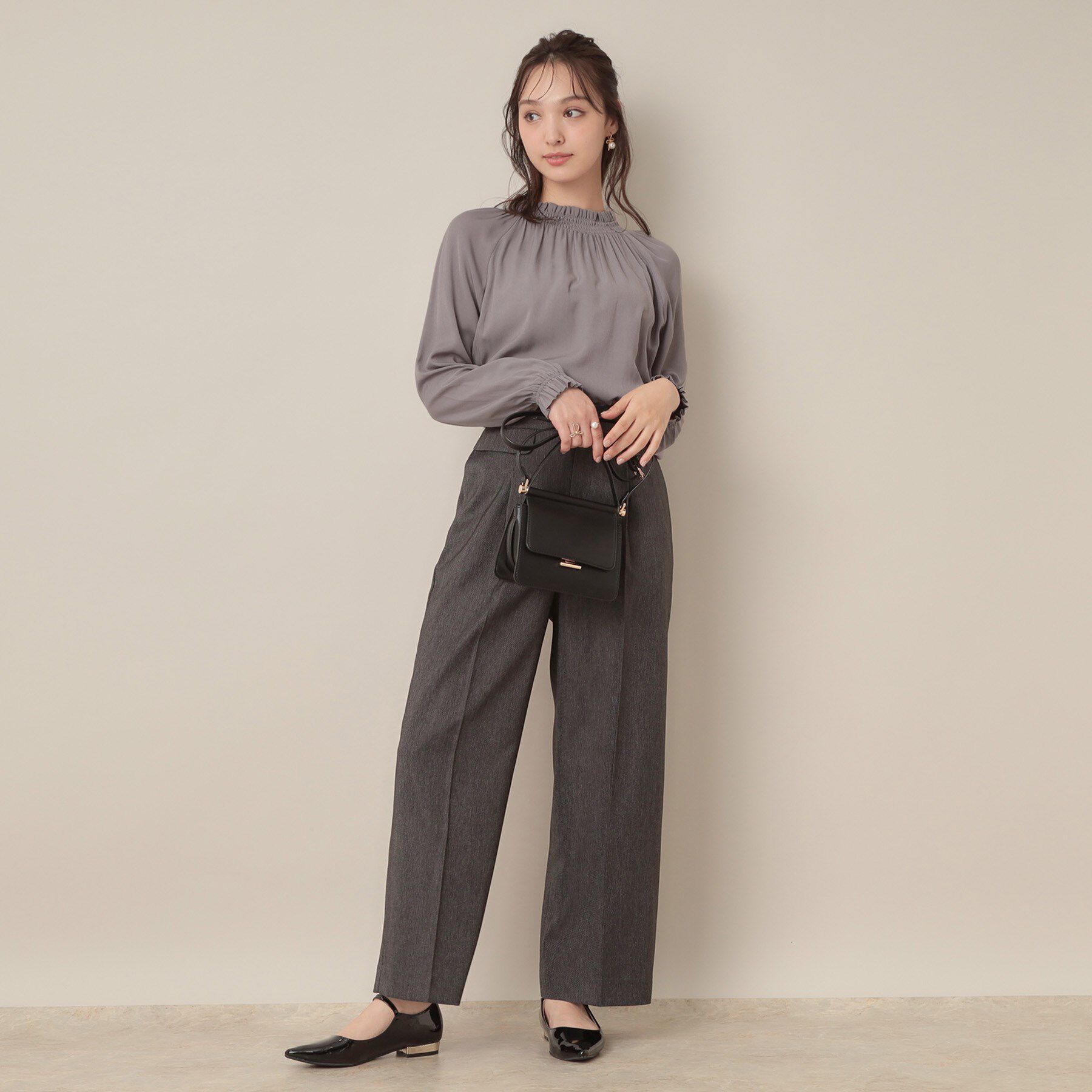 Couture broach「【きれいめ・通勤】RTピケ前後2WAYシャーリングブラウス」|シャツ・ブラウス|