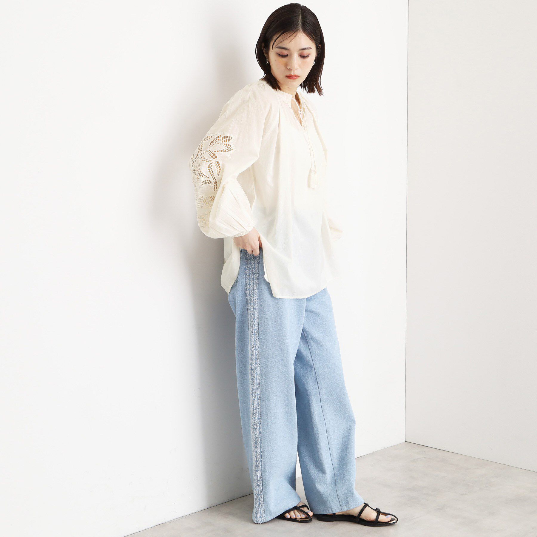 THE SHOP TK「袖刺繍コットンブラウス【洗える】」|シャツ・ブラウス|