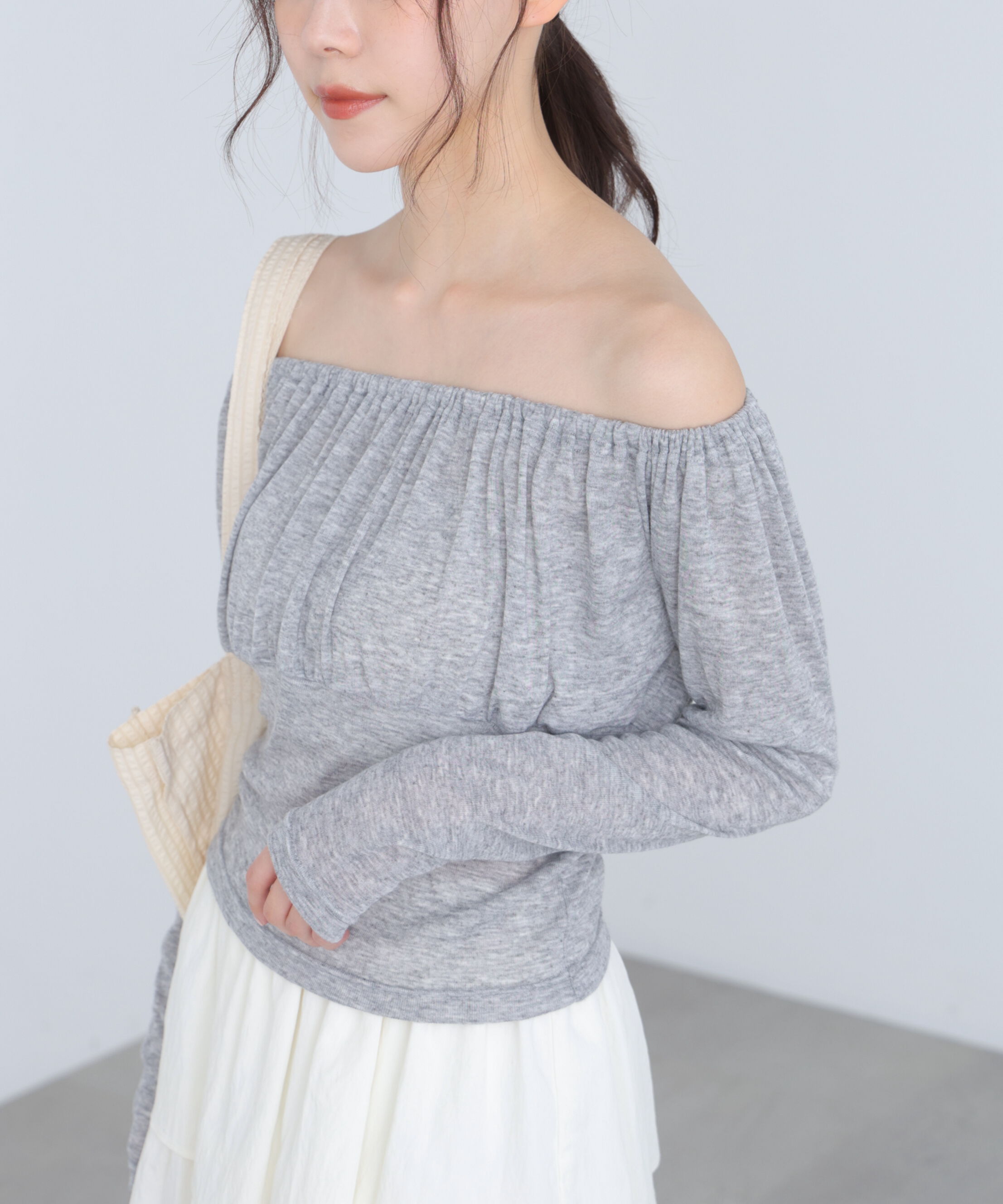  「オフショルシアーギャザーカットソー」|Tシャツ・カットソー|