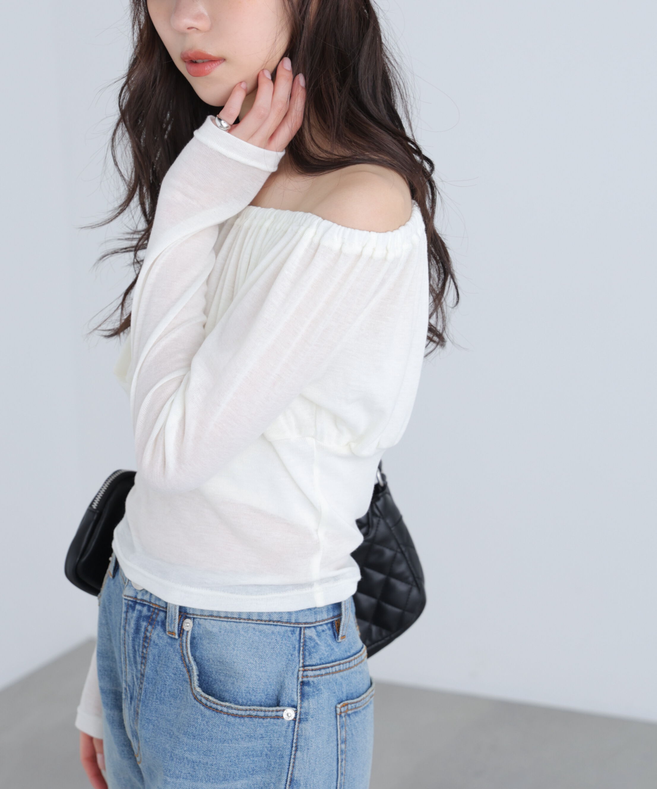  「オフショルシアーギャザーカットソー」|Tシャツ・カットソー|