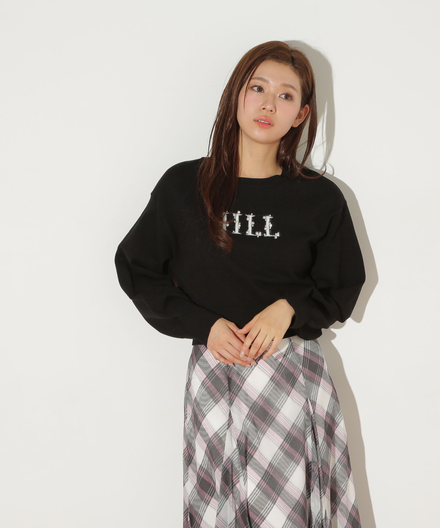  「ファンシーヤーンビジューロゴニット」|ニット・セーター|