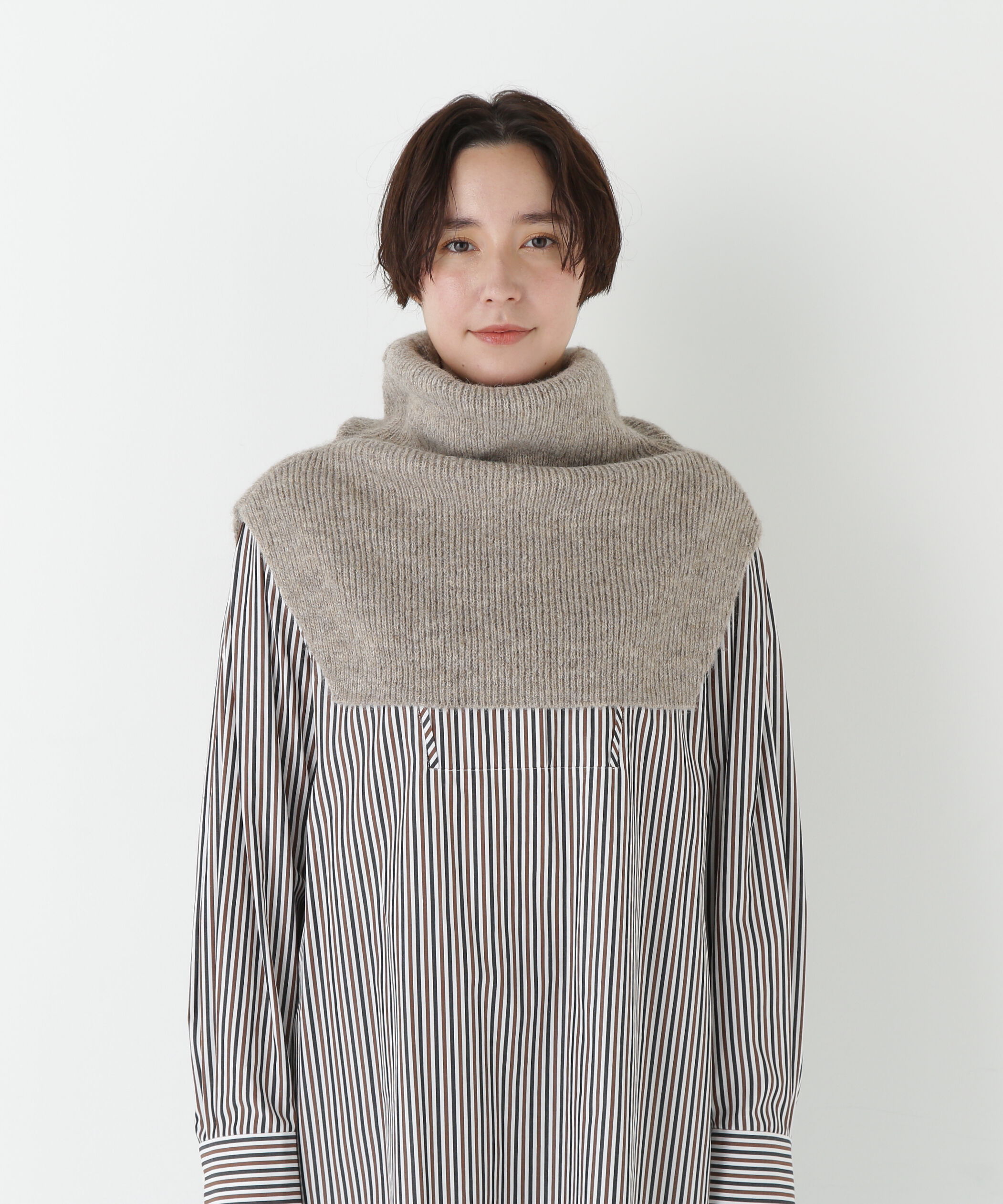  「◆スリットハイネックショートベスト」|ニット・セーター|