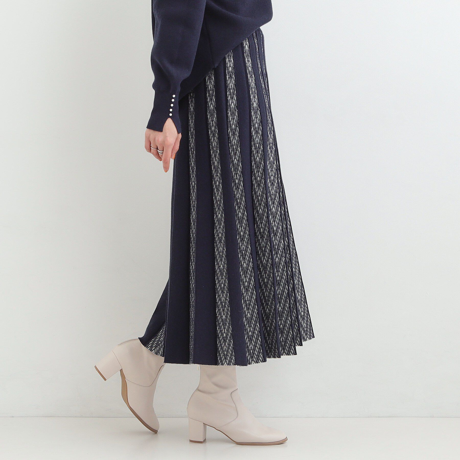 SHOO･LA･RUE「【洗濯機可/セットアップ可／S-LL】新色追加 女性らしさ際立つ もちもちニットスカート」|スカート|