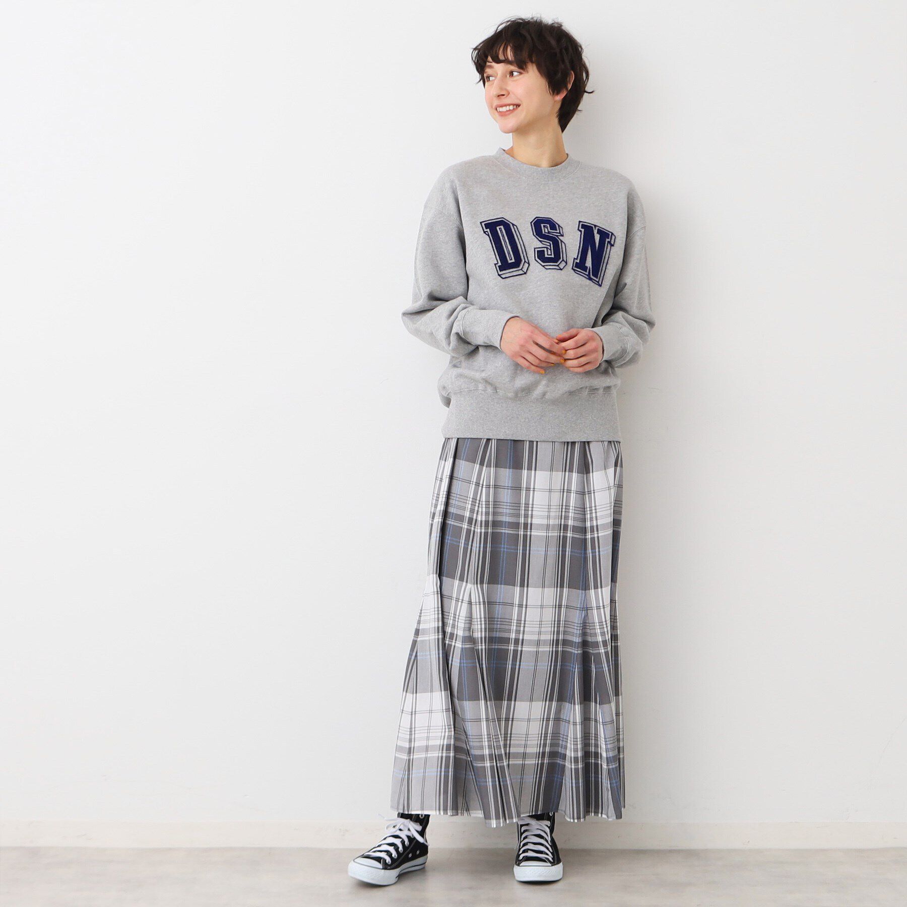 Dessin「【ユニセックス・洗える・セットアップ可能】タフティングロゴスウェット」|パーカー|