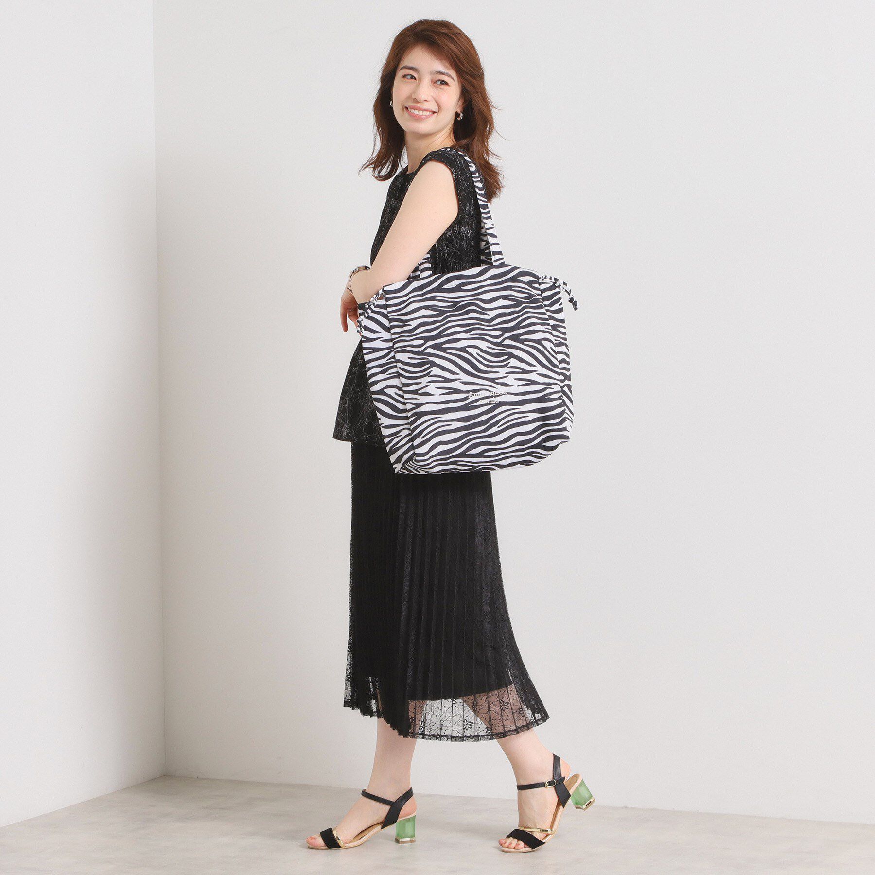 ITS&rsquo;DEMO「【A4対応】アニマルプリントトート」|トートバッグ|