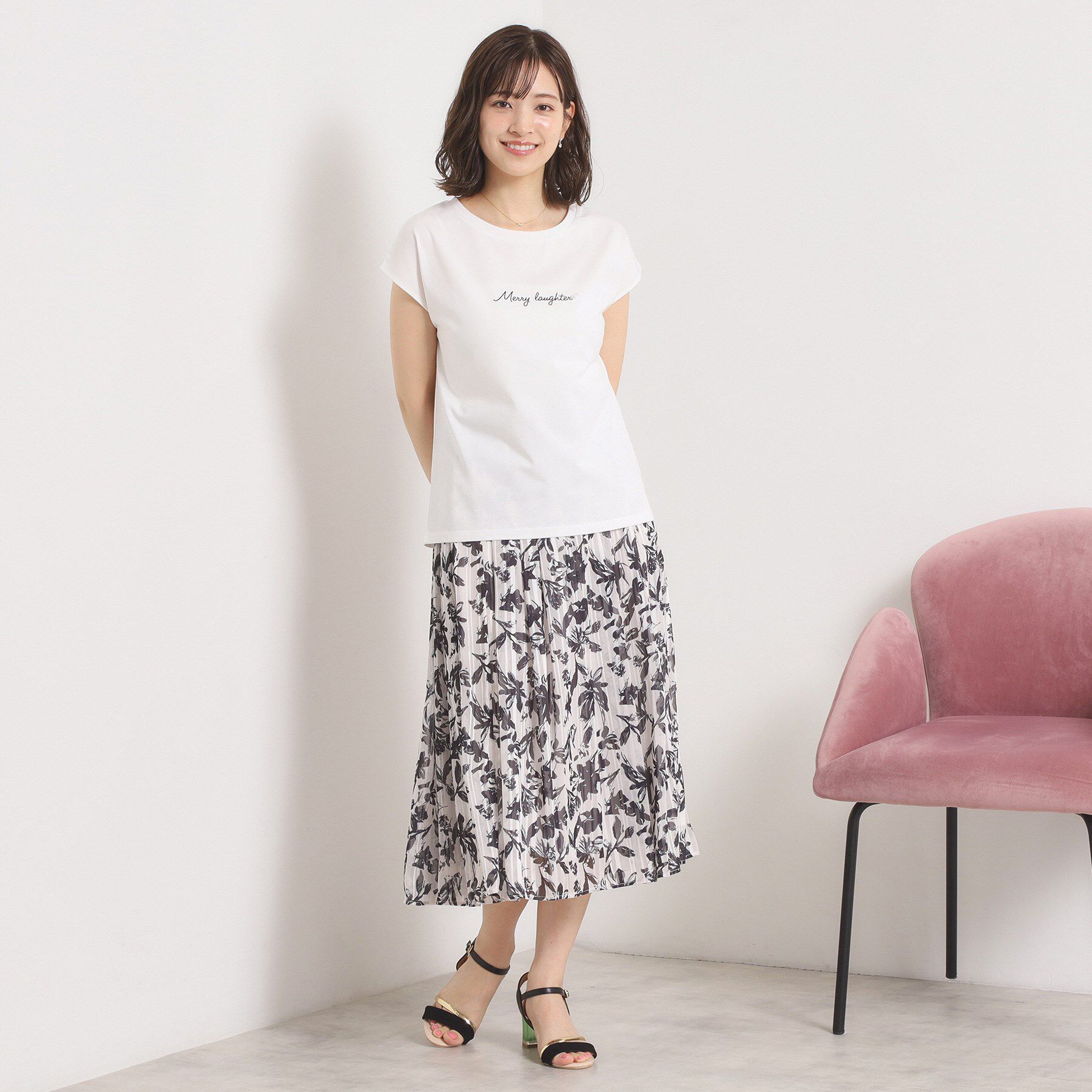 ITS&rsquo;DEMO「【接触冷感／洗濯機OK】刺繍&times;パール調ロゴフレンチT」|Tシャツ・カットソー|