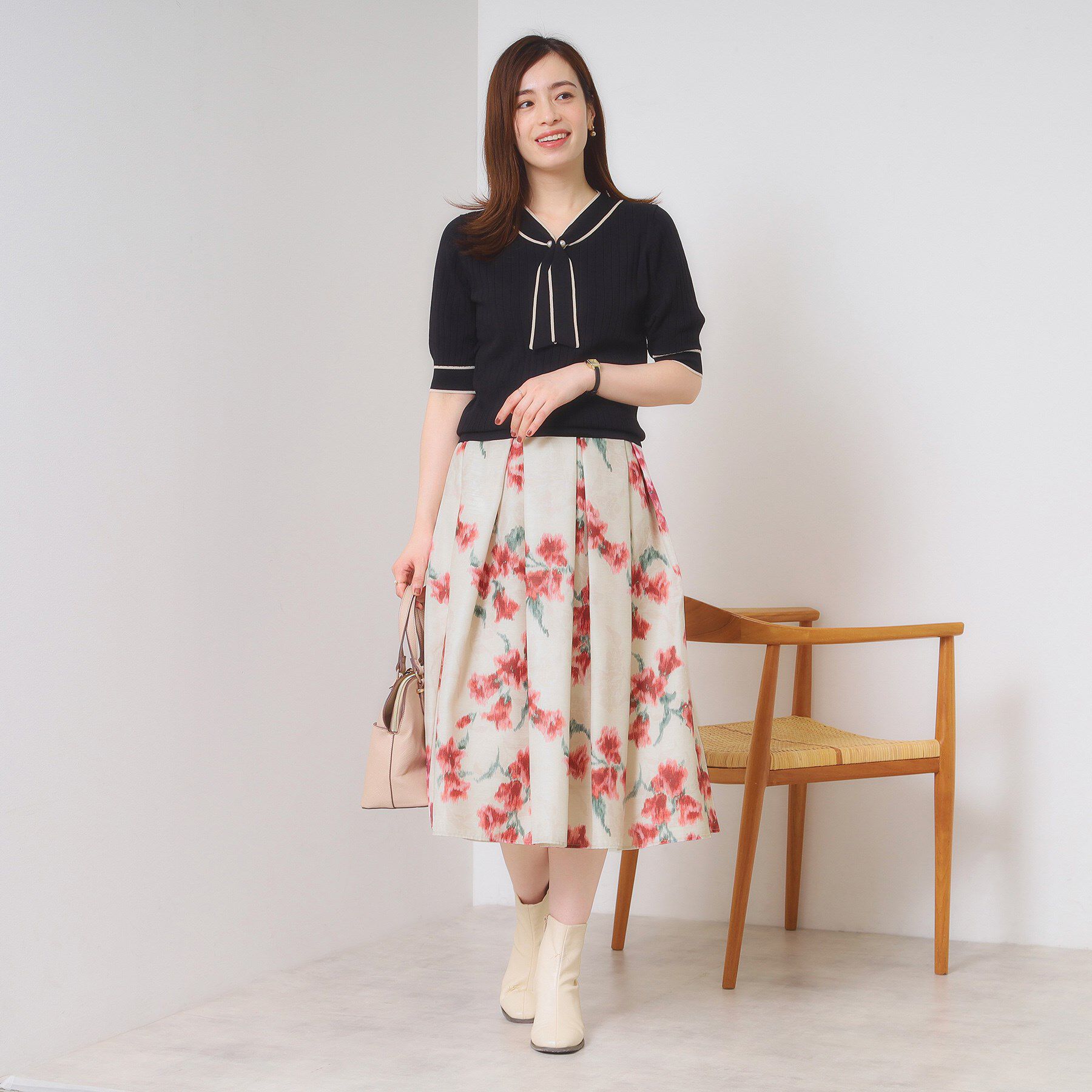 ITS&rsquo;DEMO「【手洗い可】花柄シャンタンスカート」|スカート|