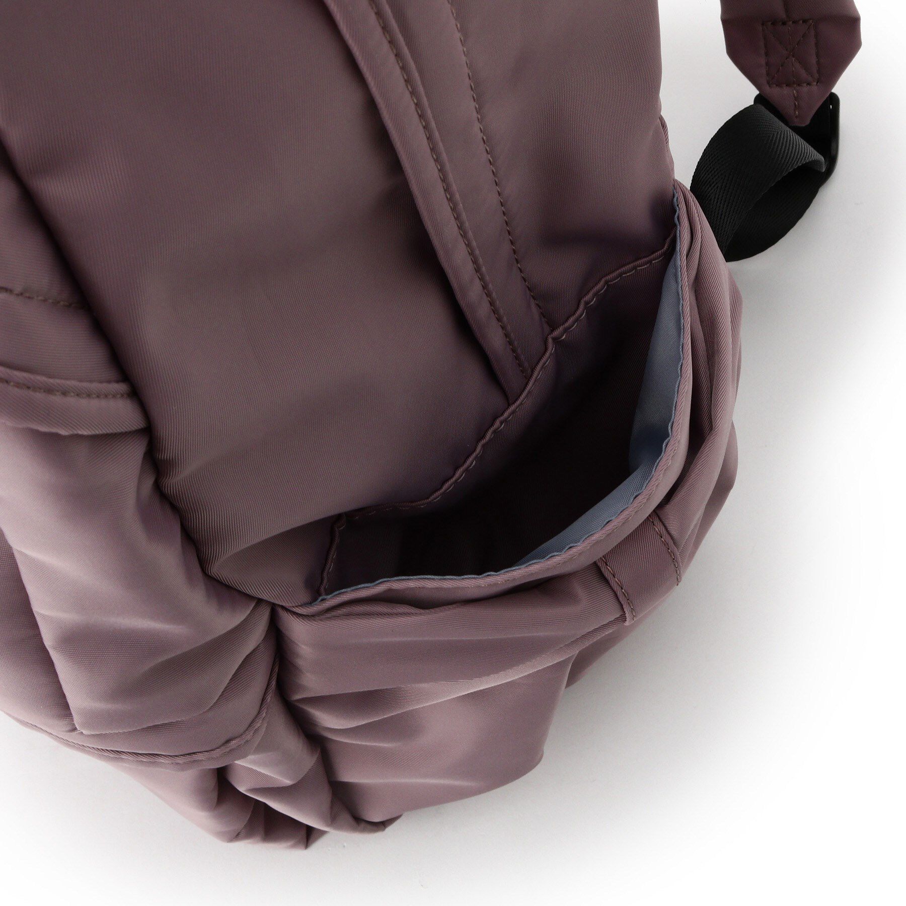 ITS&rsquo;DEMO「【撥水／12ポケット】リボンモチーフマザーズリュック」|リュック|