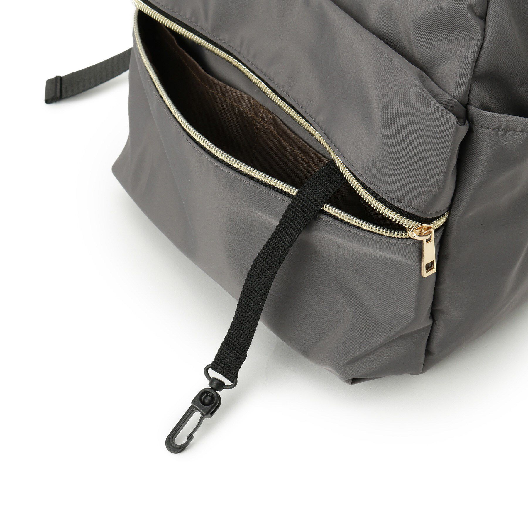 ITS&rsquo;DEMO「高密度ポリ10ポケットミディリュック」|リュック|