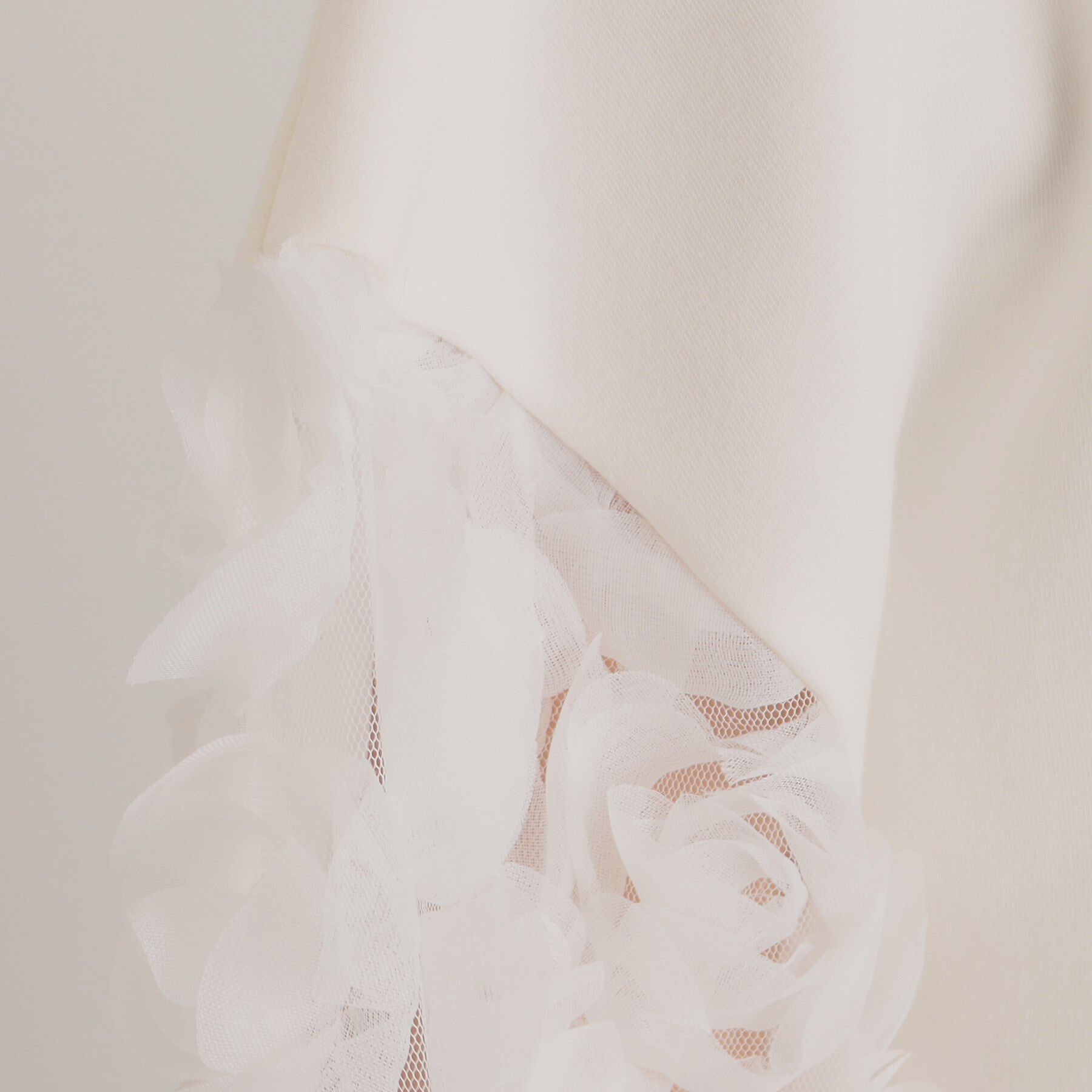 SunaUna「【一足お先に春気分／袖チュールフラワー】ダンボールプルオーバー」|Tシャツ・カットソー|