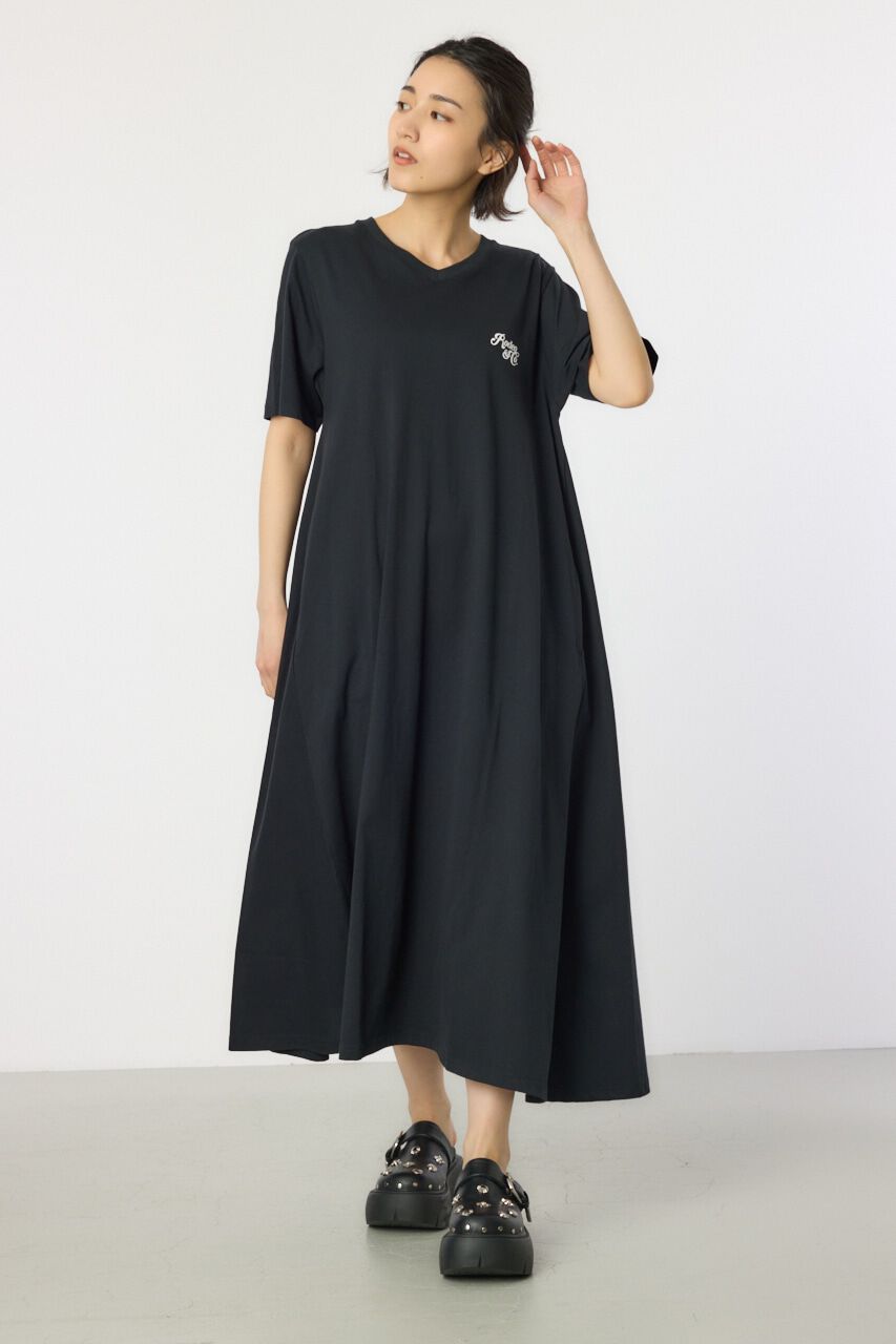 RODEO CROWNS「Vネックスクリプトロゴマキシワンピース」|ワンピース|