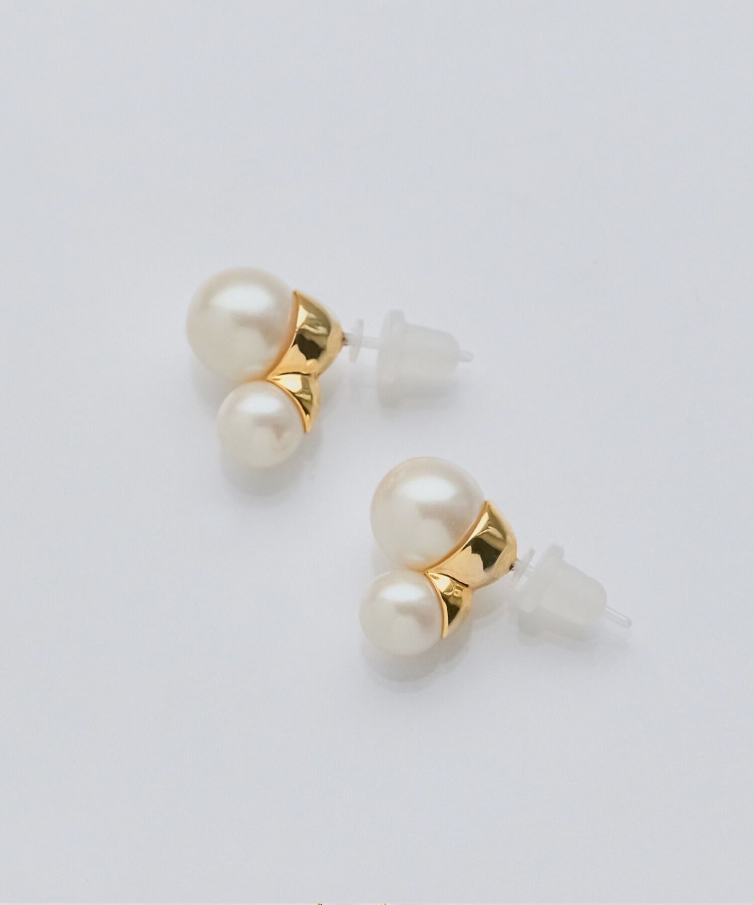 Phoebe「【金属アレルギー対応】ツインパールセラミックピアス」|ピアス|