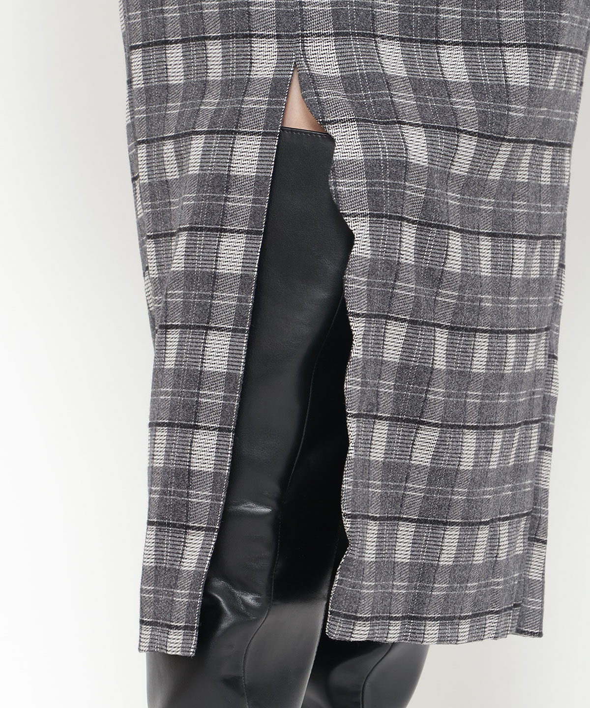 アンドクチュール「スカラップスリットタイトスカート」|タイト|