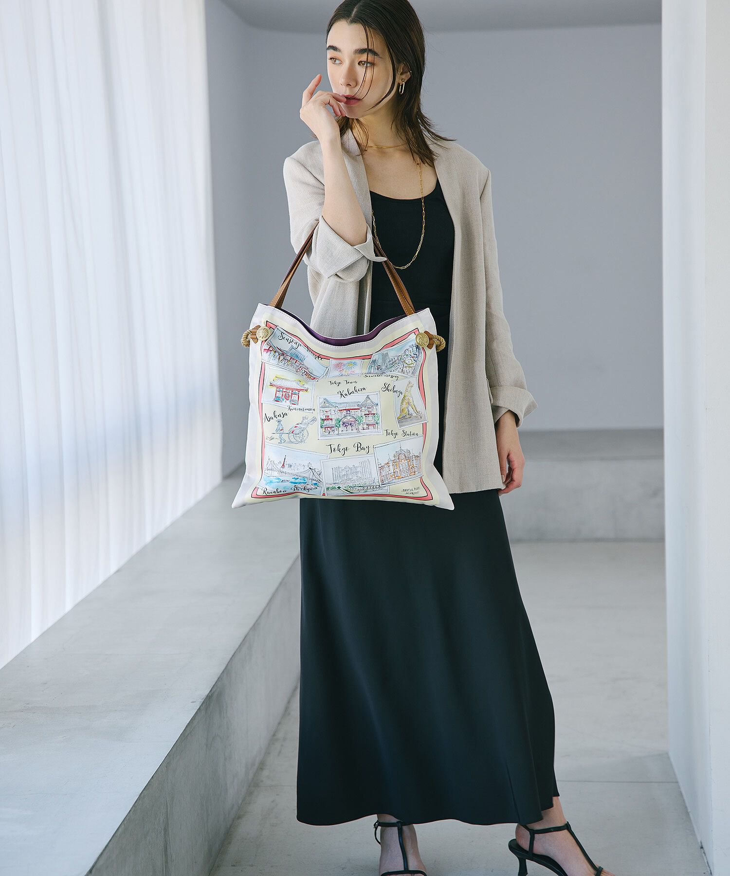 TOPKAPI TREASURE「【TREASURE TOPKAPI】マイルドサテン スカーフ柄 トートバッグ スーベニアプリント」|トートバッグ|