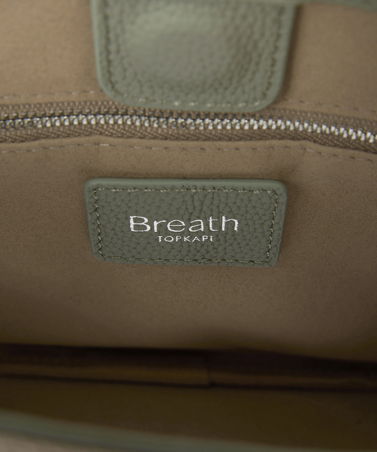 TOPKAPI BREATH「【Breath TOPKAPI】DUAL デュアル シュリンクレザー バイカラー トートバッグ チャーム付き 」|トートバッグ|