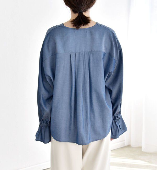 quaranciel「《予約》quaranciel:〈洗濯機可能〉Vネック ギャザーヘム ブラウス」|シャツ・ブラウス|