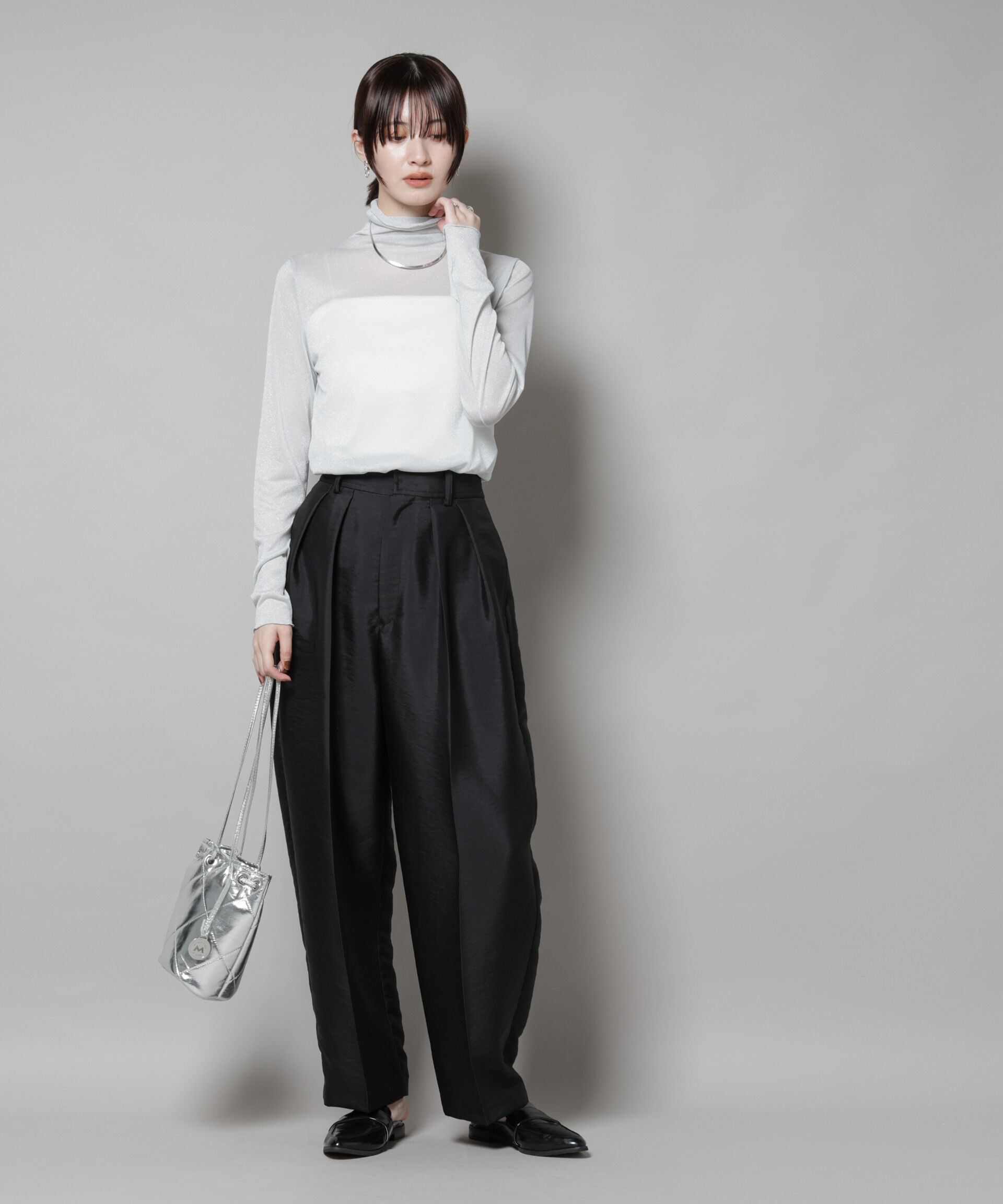 nano･universe「ツイルウェーブタックバレルパンツ」|チノ|