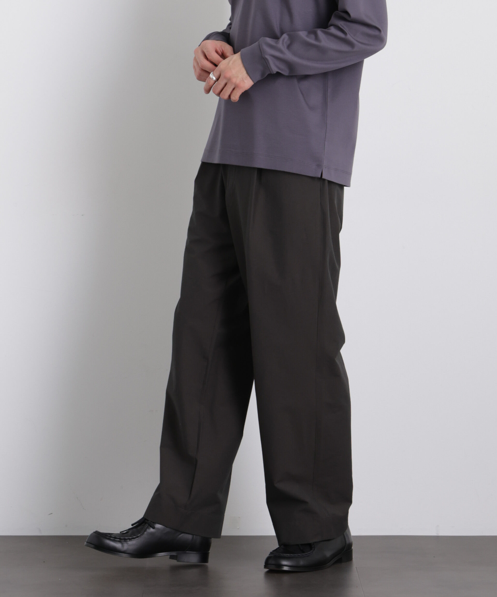 nano･universe「ストレッチワイド イージーパンツ」|チノ|スミクロ1