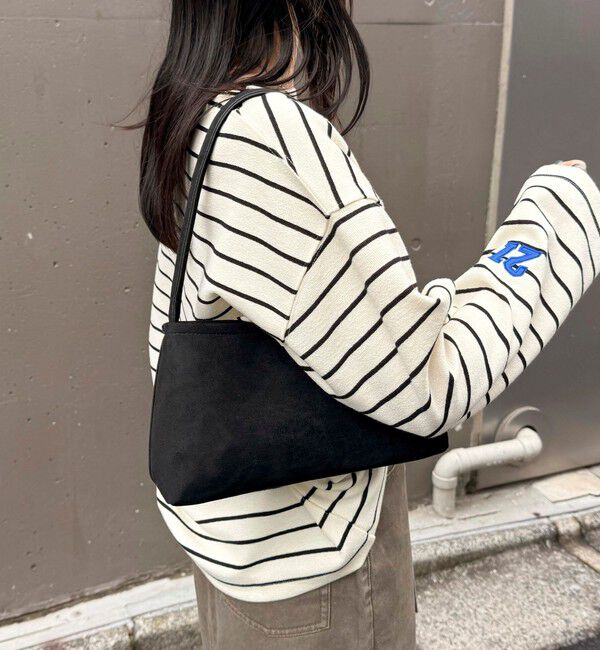 fredy emue「ホルダーチャーム付きワンハンドルバッグ」|ショルダー・メッセンジャー|