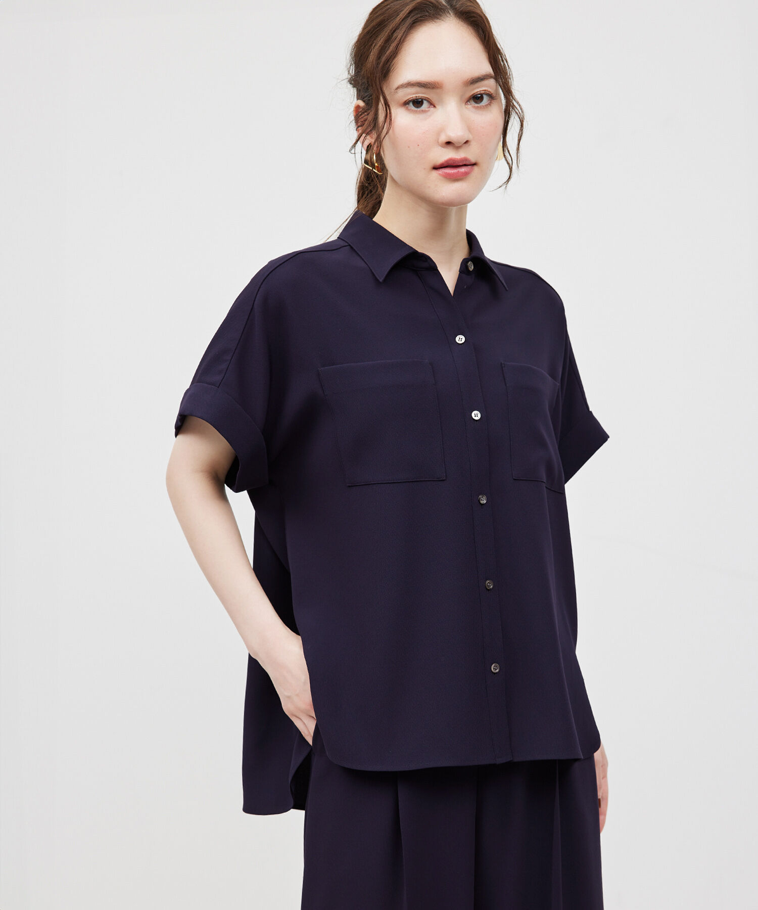 ROPE「【新色追加】トリアセバックサテンフラップシャツ/セットアップ対応【メディア掲載】」|シャツ・ブラウス|ネイビー(40)