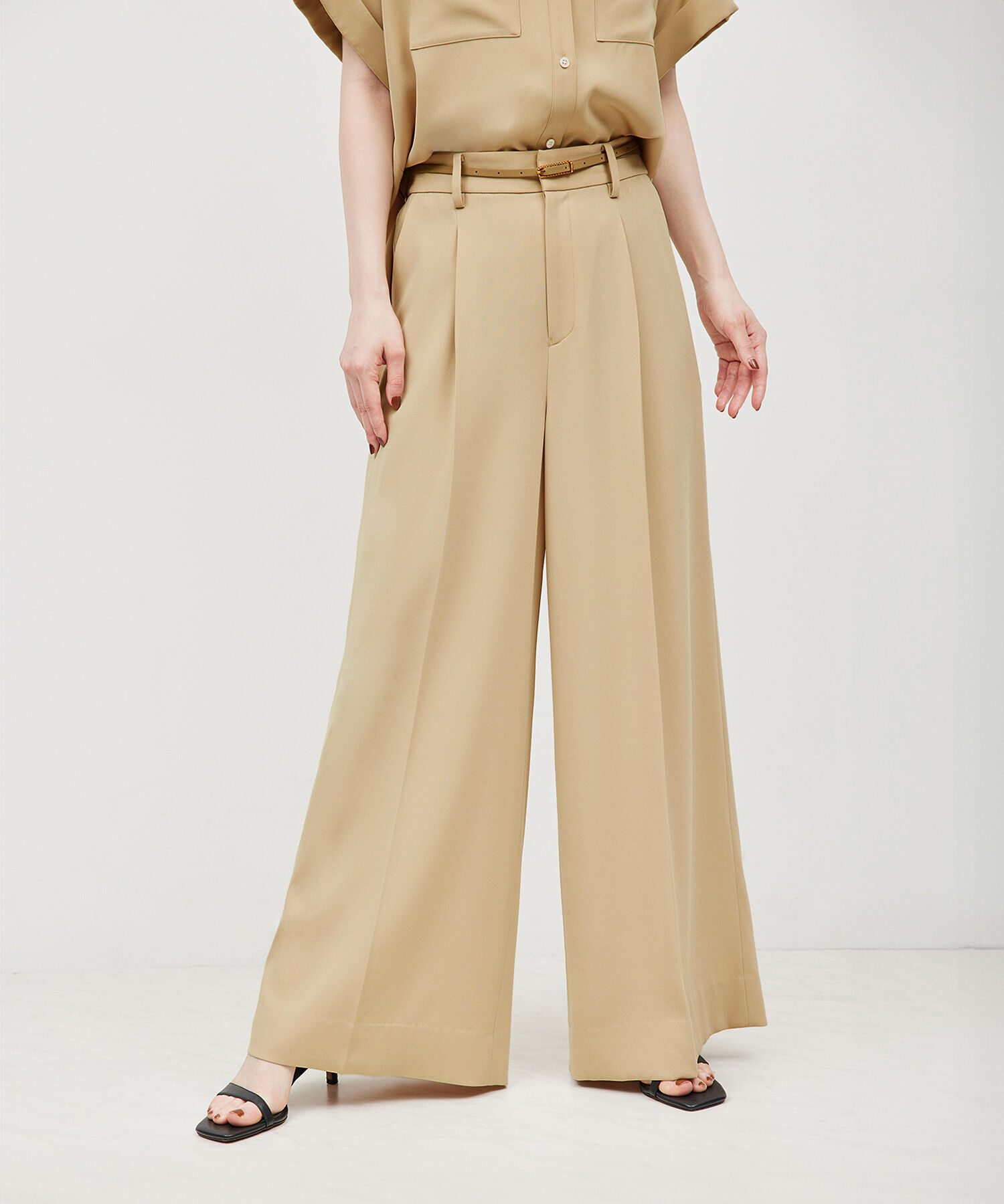 ROPE「トリアセバックサテンワイドパンツ/セットアップ対応【メディア掲載】」|その他|ベージュ(27)