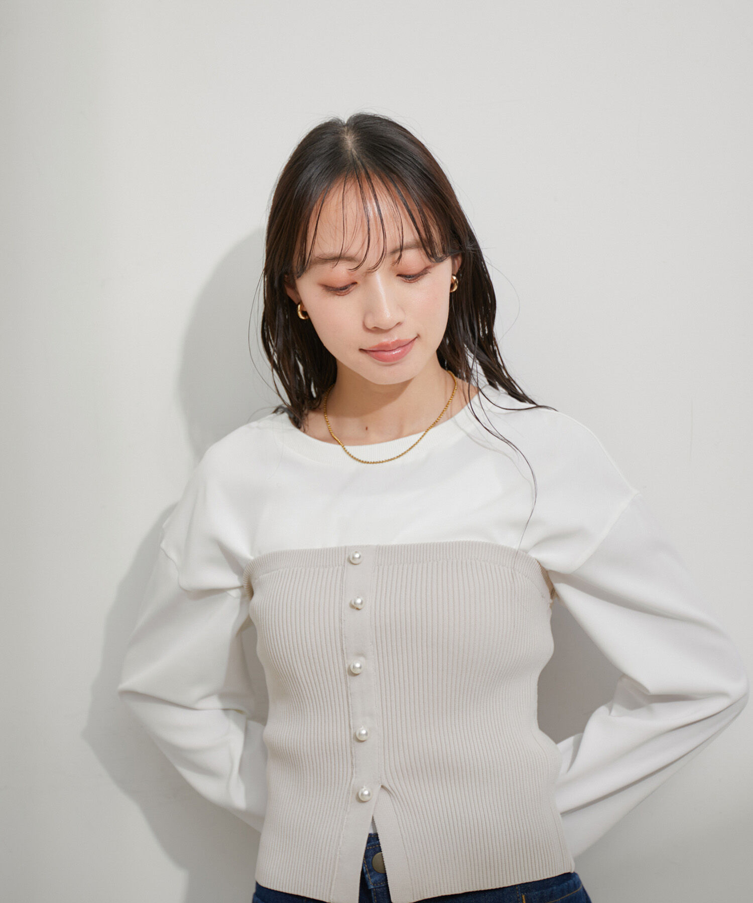 VIS「【洗える】パール釦ニットビスチェ」|ニット・セーター|