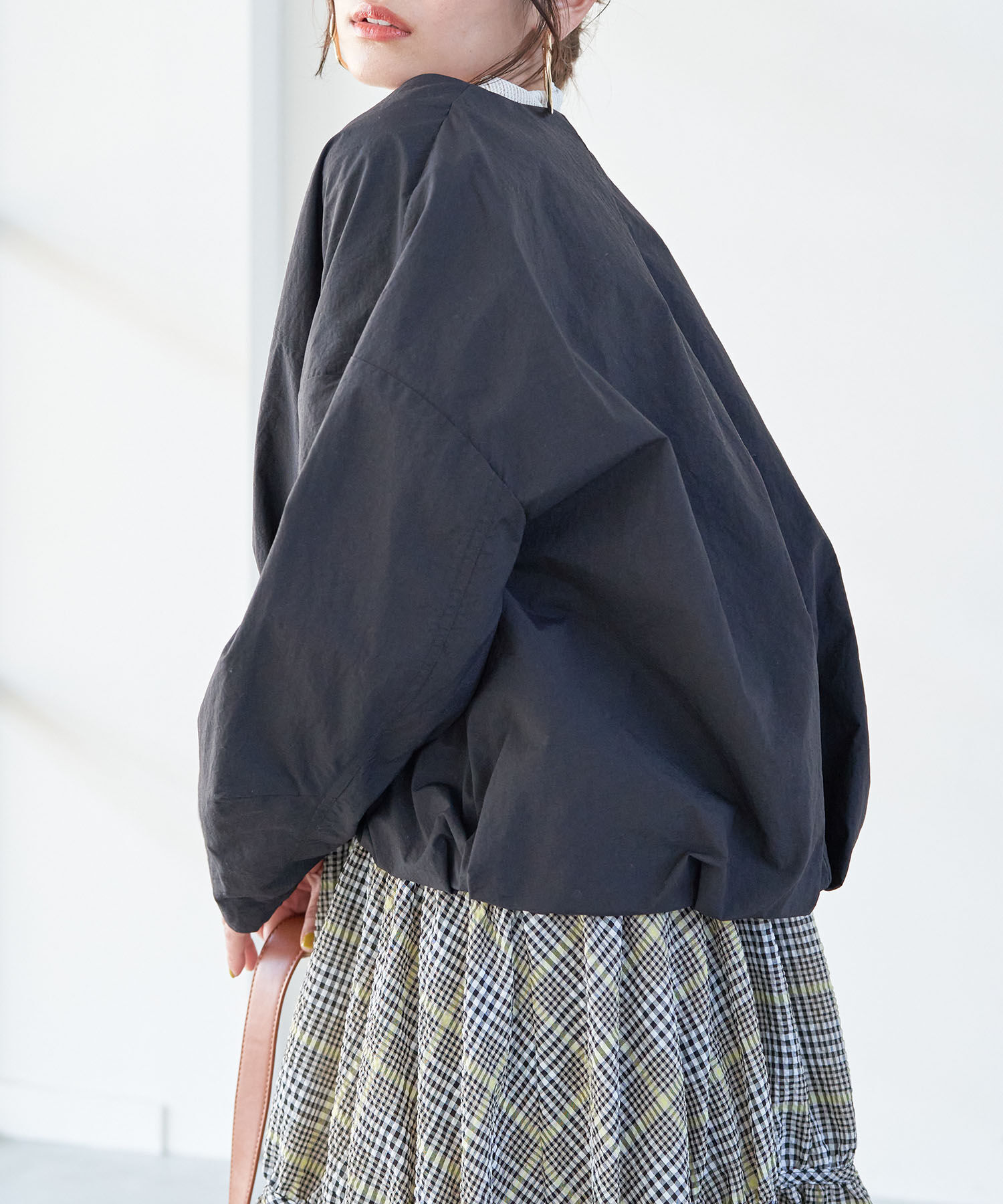 VIS「Vネックボリュームギャザーブルゾン【UVケア・撥水】」|ブルゾン・スタジャン|