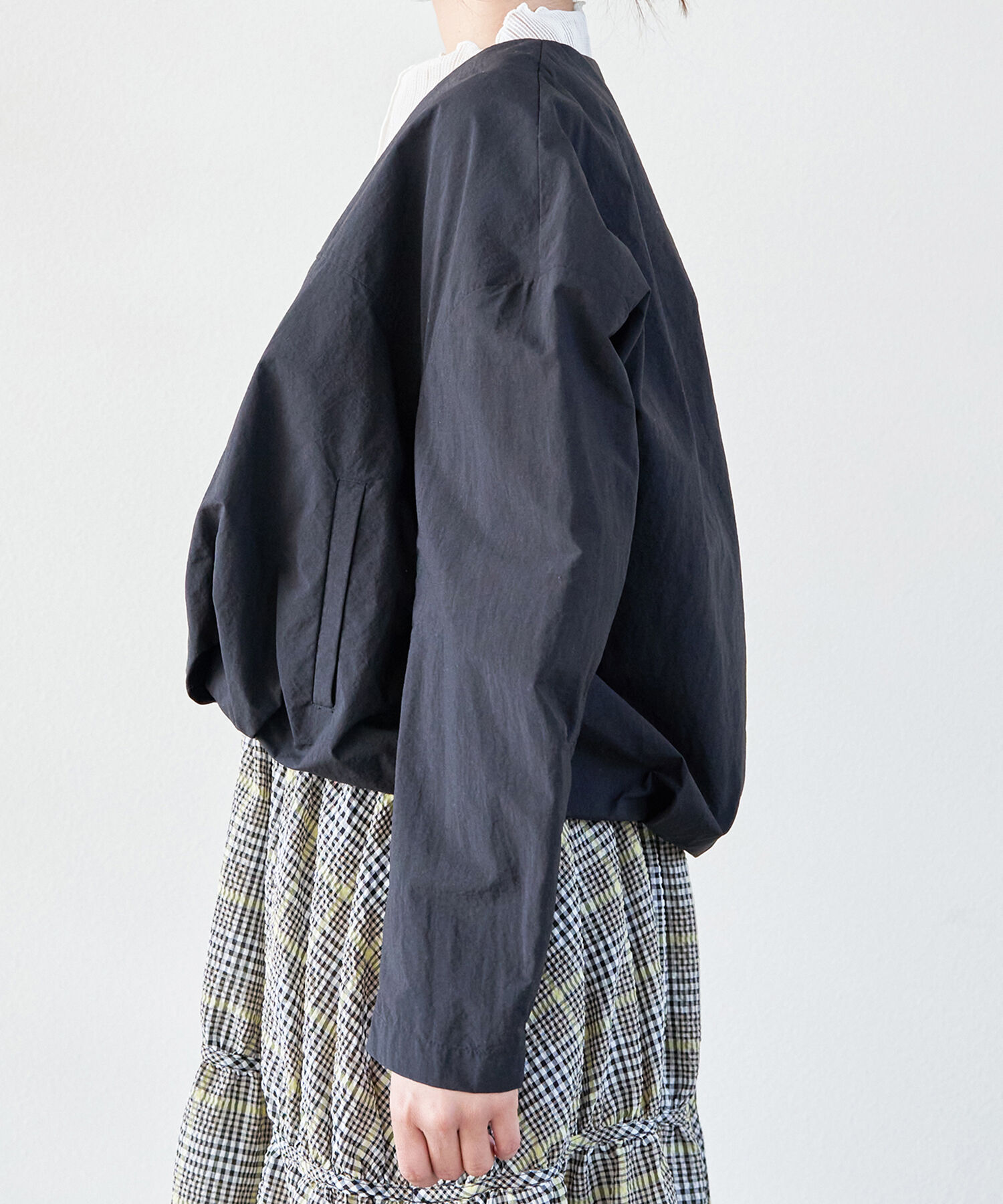 VIS「Vネックボリュームギャザーブルゾン【UVケア・撥水】」|ブルゾン・スタジャン|