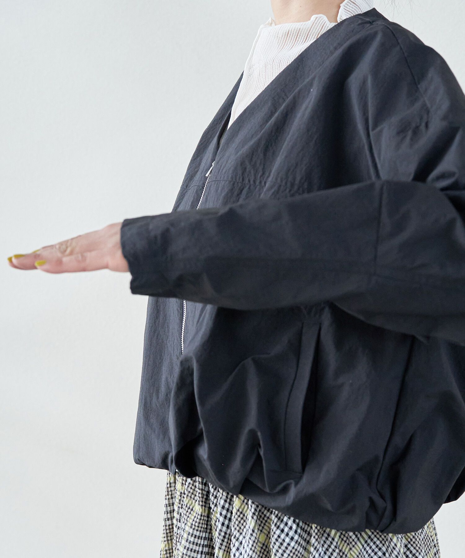 VIS「Vネックボリュームギャザーブルゾン【UVケア・撥水】」|ブルゾン・スタジャン|