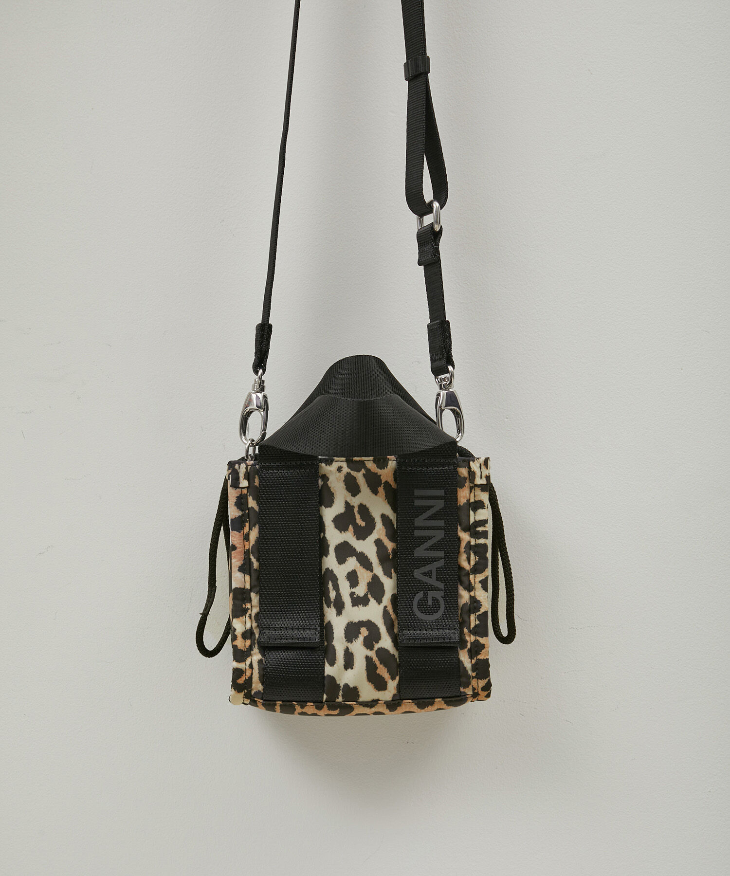 ADAM ET ROPE'「【GANNI for ADAM ET ROPE'】Recycled tech Mini Tote」|トートバッグ|