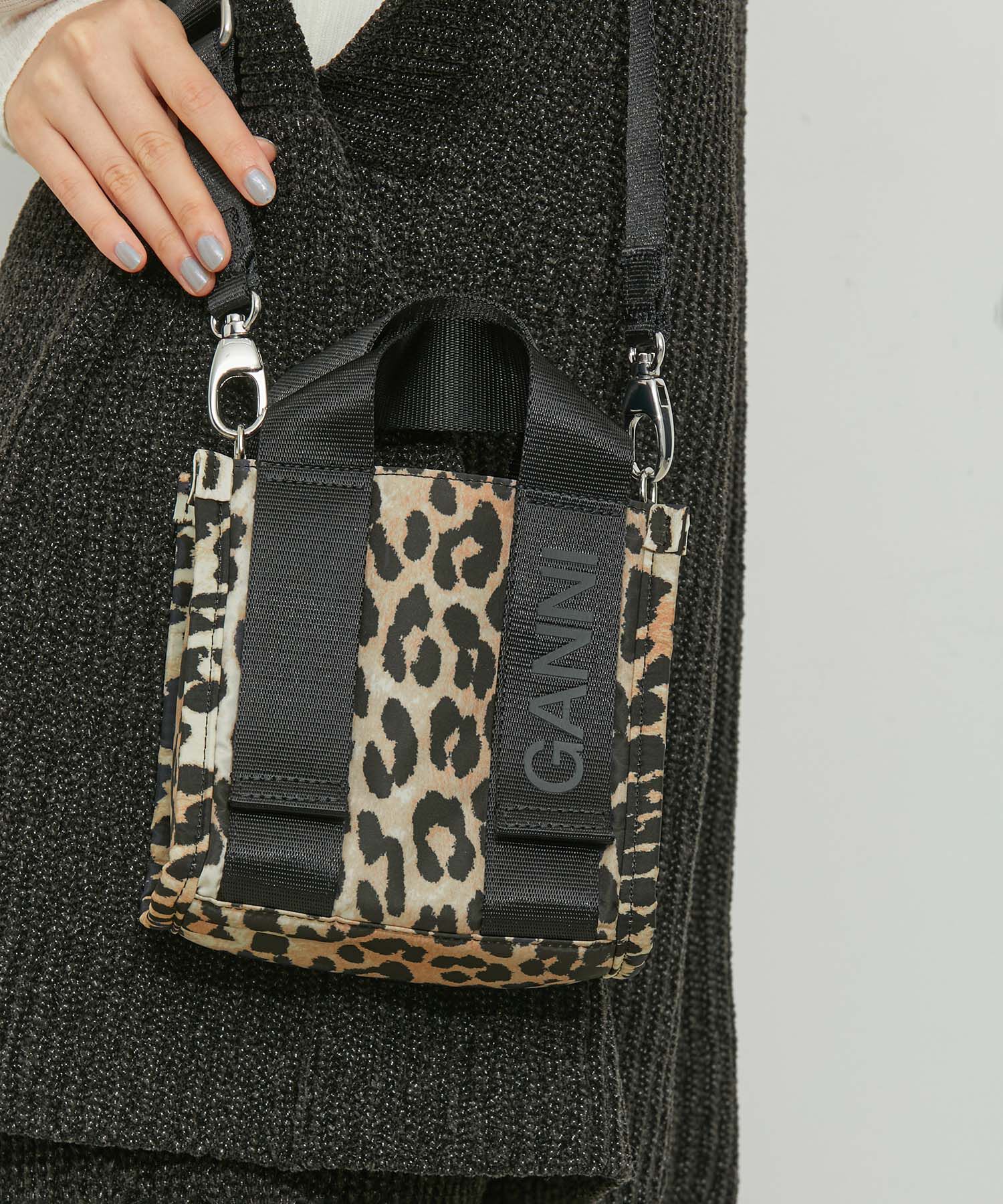 ADAM ET ROPE'「【GANNI for ADAM ET ROPE'】Recycled tech Mini Tote」|トートバッグ|