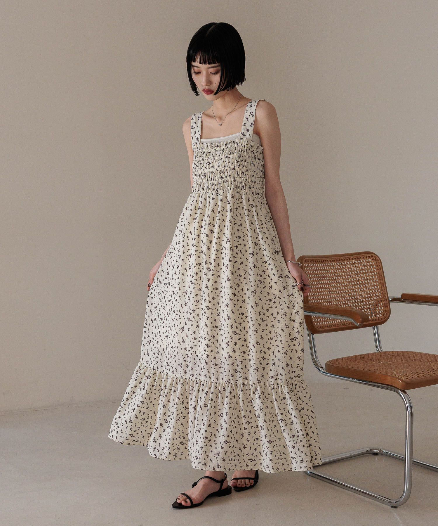 LOWRYS FARM「シャーリングワンピース」|ワンピース|IVOﾊﾅ