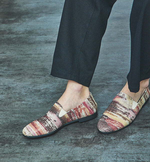 alfredoBANNISTER「【ソフトレザー】アンティーク調 カウンターレス ゴアスリッポン」|ローファー|