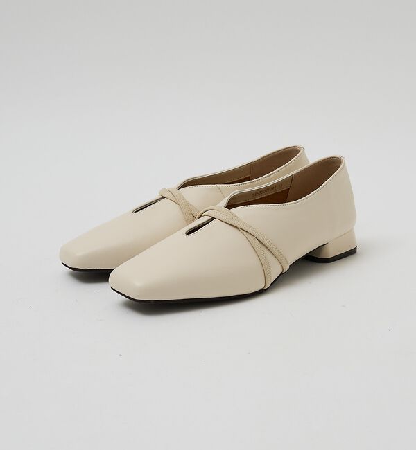 AU BANNISTER「ストラップソフトレザーフラットパンプス」|その他|