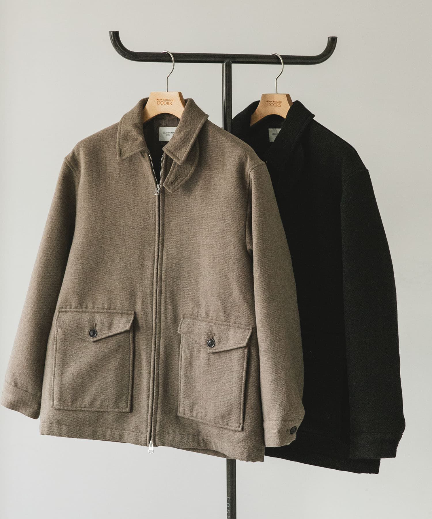 URBAN RESEARCH DOORS「ウールブレンドハリントンジャケット」|ノーカラーコート|