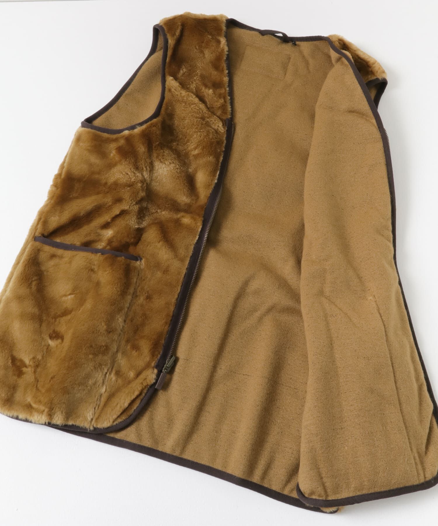 URBAN RESEARCH DOORS「Barbour　fur liner」|ノーカラーコート|