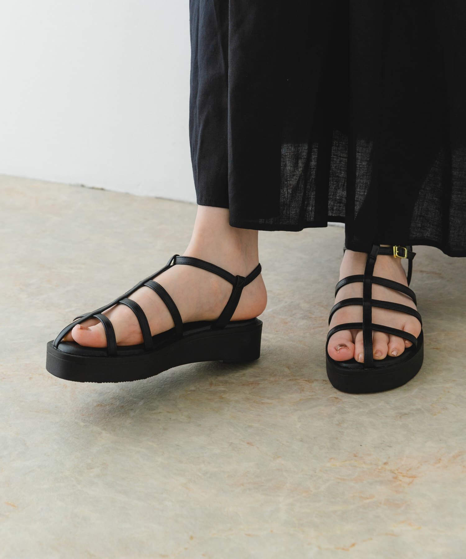 RODE SKO「スリムストラップサンダル」|サンダル|