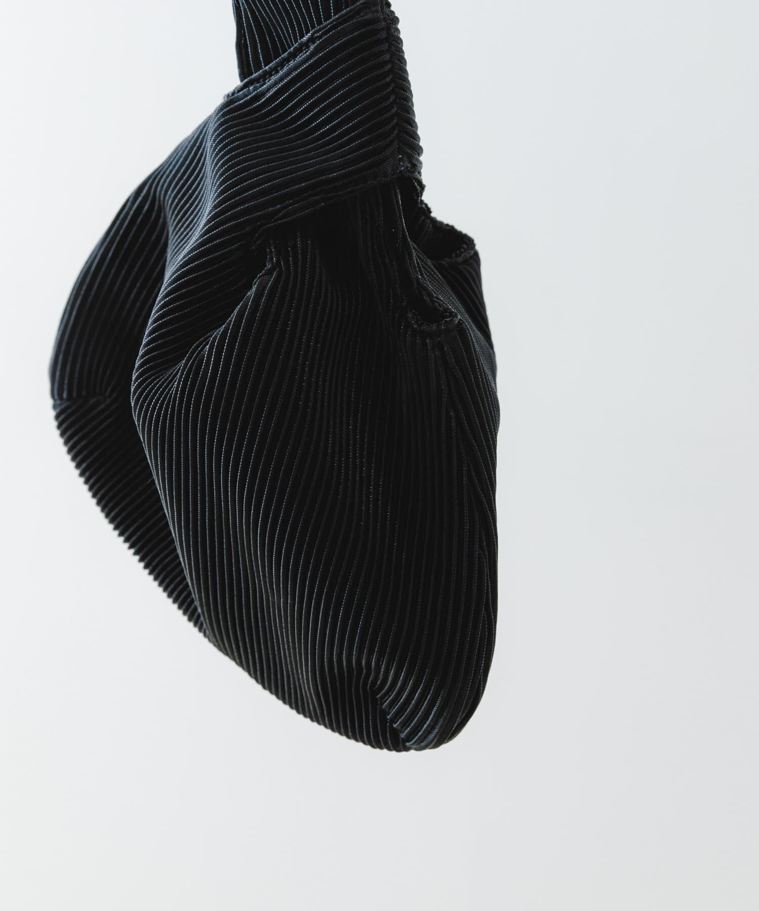 RODE SKO「メタリックプリーツバッグ」|ハンドバッグ|