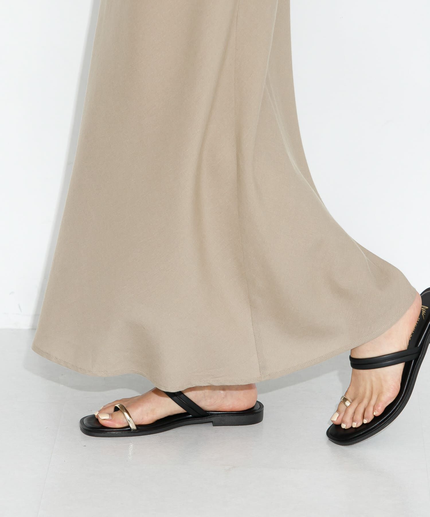 Sonny Label 「NICOLAS LAINAS　メタルサムリングダブルストラップサンダル」|サンダル|