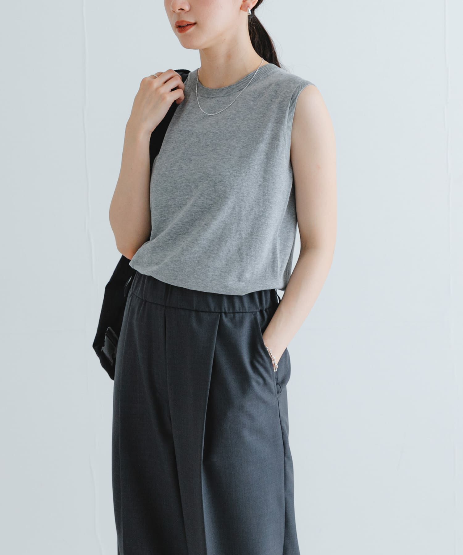 URBAN RESEARCH「UVカット加工ノースリーブニット」|タンクトップ|