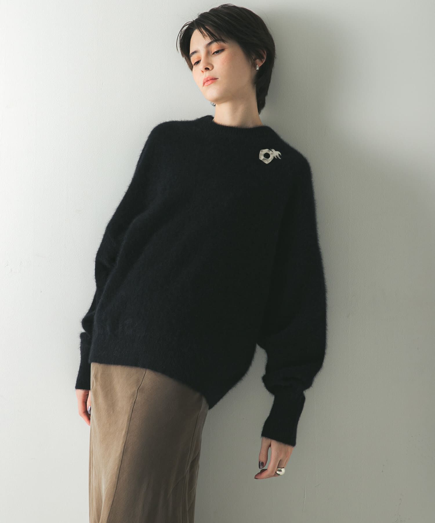 URBAN RESEARCH「FOX/CASHMEREルーズニット」|ニット・セーター|ブラック