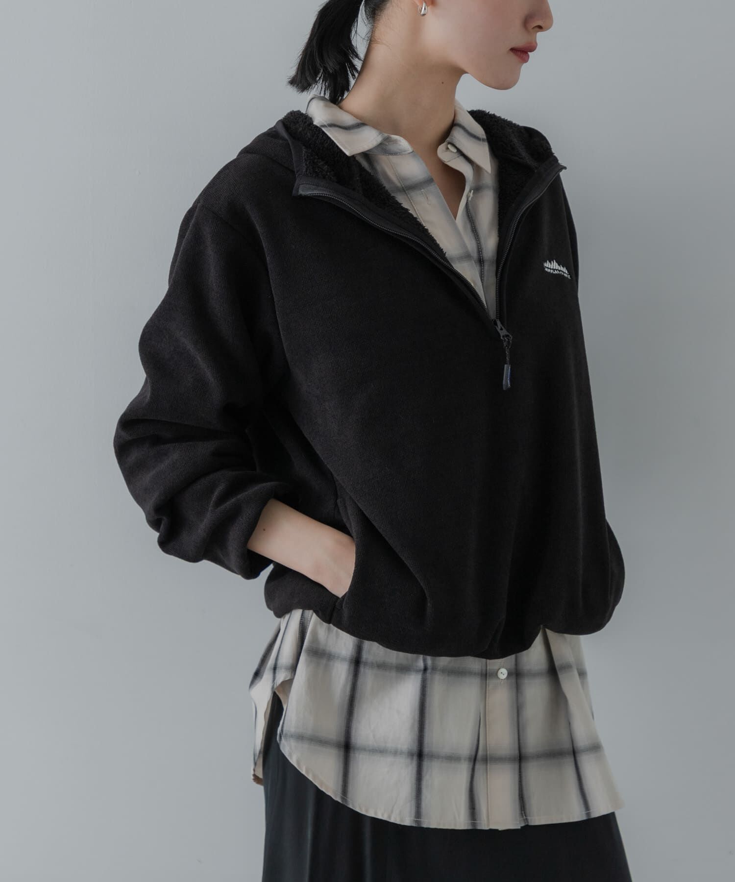 URBAN RESEARCH「『別注』THOUSAND MILE&times;URBAN RESEARCH　KNIT FREECE HF-ZIP HOODIE」|パーカー|