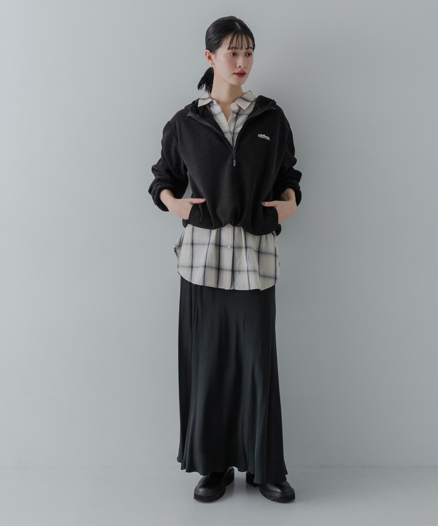 URBAN RESEARCH「『別注』THOUSAND MILE&times;URBAN RESEARCH　KNIT FREECE HF-ZIP HOODIE」|パーカー|