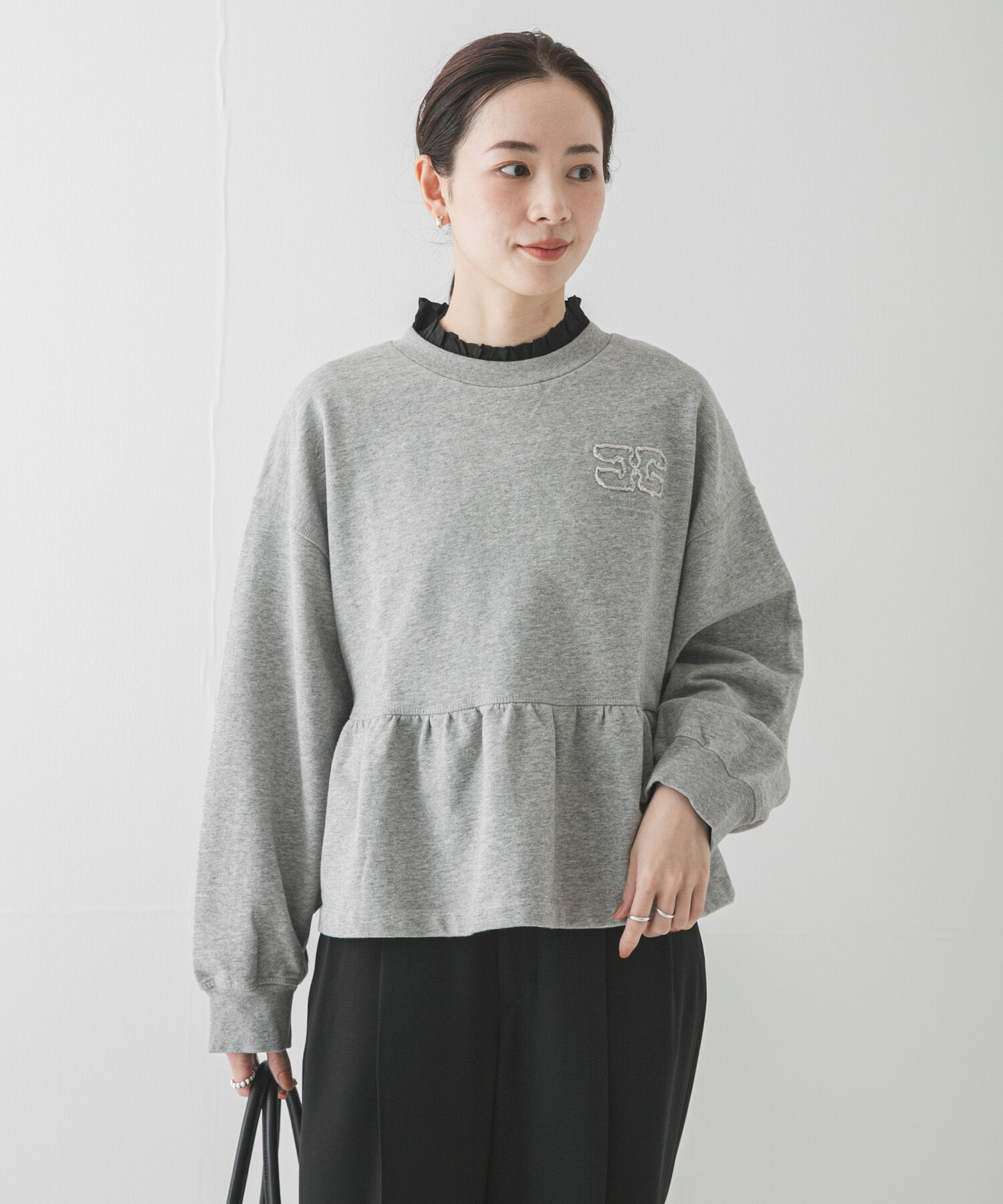 URBAN RESEARCH「GANNI　ISOLI CREWNECK PEPLUM」|スウェット・ジャージ|